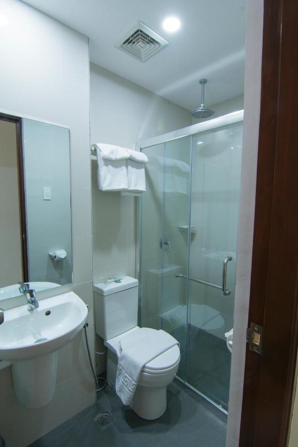 Mango Suites Cauayan Exterior foto